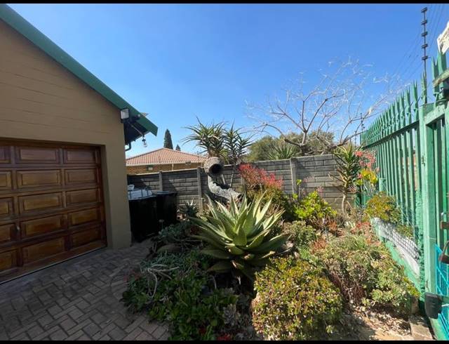 4 BEDROOM HOUSE FOR SALE IN RYNFIELD